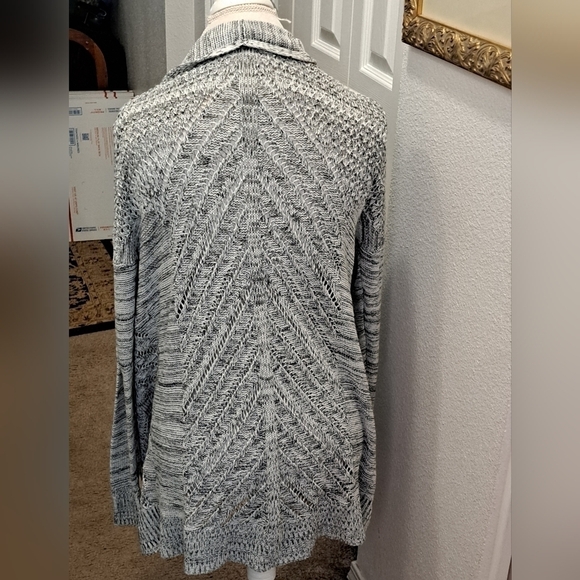 Leo & Nicole Multi Media Cardigan Sweater Size M - Picture 2 of 7